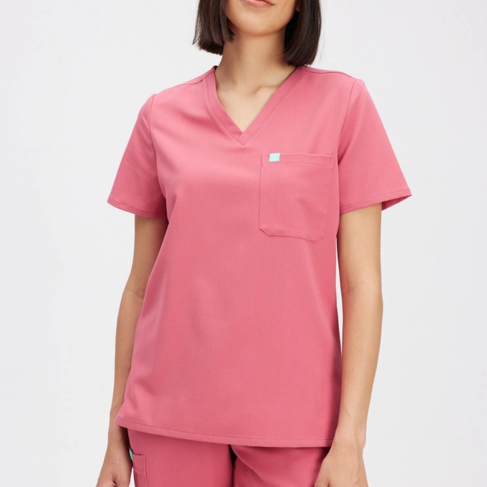 Garde malade set- one pocket top + straight leg scrub pants